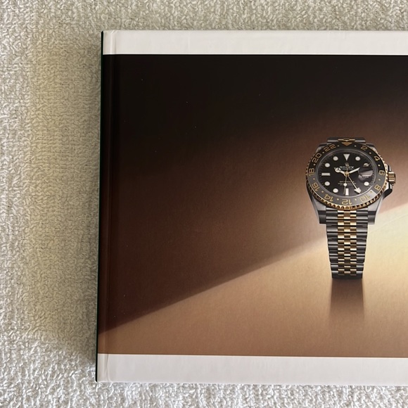 Rolex 2023-2024 Watch Catalog - Picture 4 of 17